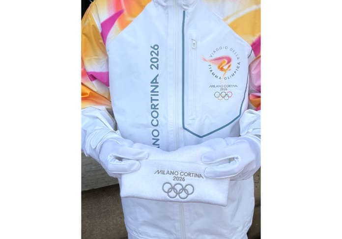 tcl_symmetehei_sti_lampadidromia_2 tcl_symmetehei_sti_lampadidromia_2